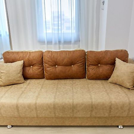 Apartamente Tomis Villa นาโวดาริ ภายนอก รูปภาพ